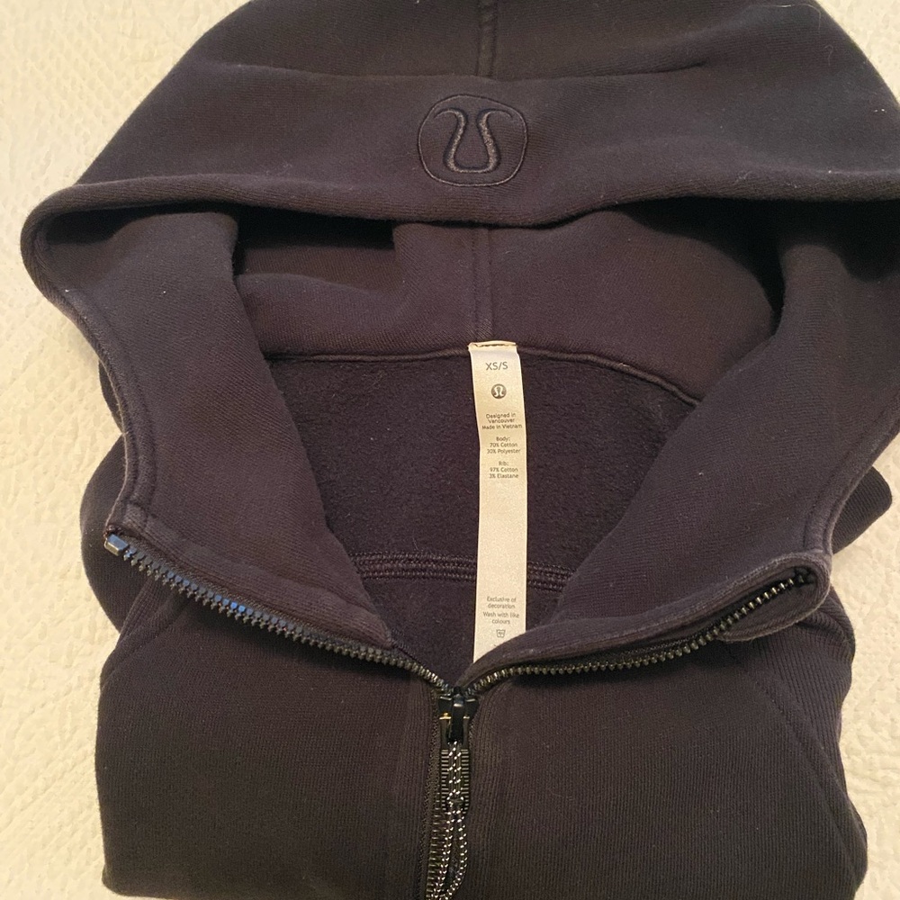 Lululemon cropped zippered jacket